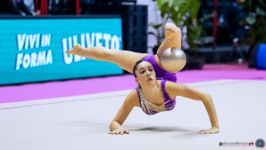 aurora fano dellafelice giulia un palla sfe07636 copia simone ferraro ph copia